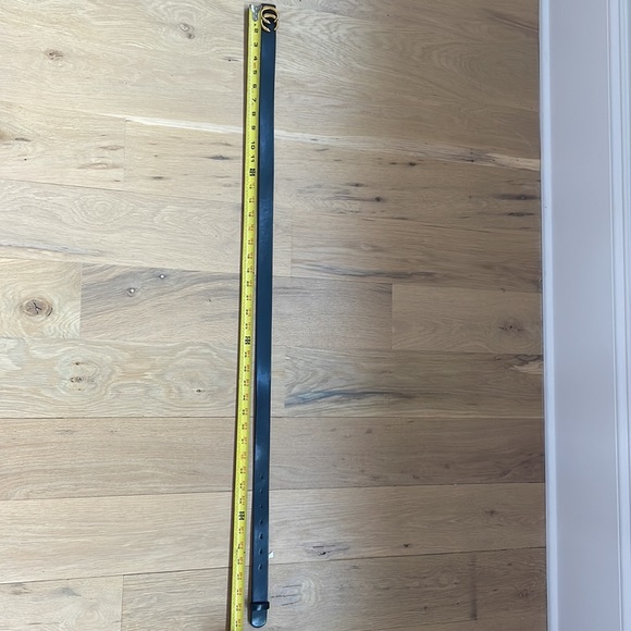 lady’s leather Belt - one size fits most - Picture 5 of 8